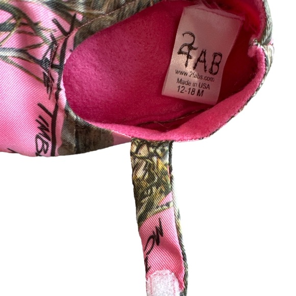 New 2fabs Pink Camp Slip ons! 12-18 months - Picture 4 of 4